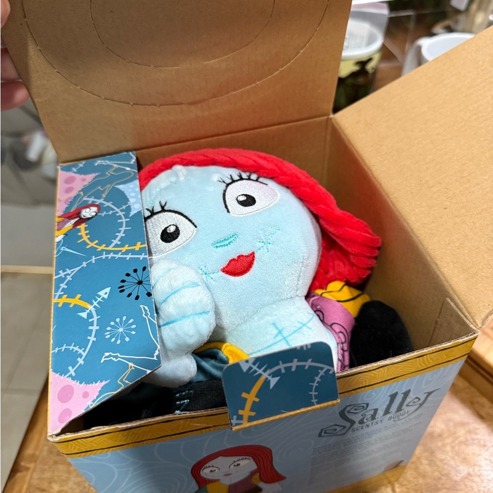 Sally Scentsy Buddy Nightmare Before Christmas NIB - Picture 5 of 5